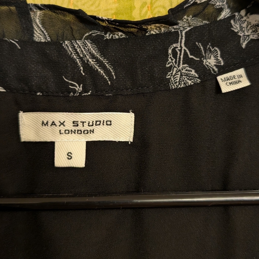 Max Studio London  Black and White Floral Maxi Dress - Picture 5 of 7